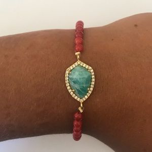 Quality bracelet with real stones